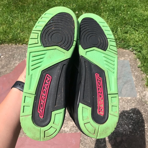 Jordans - Picture 3 of 7